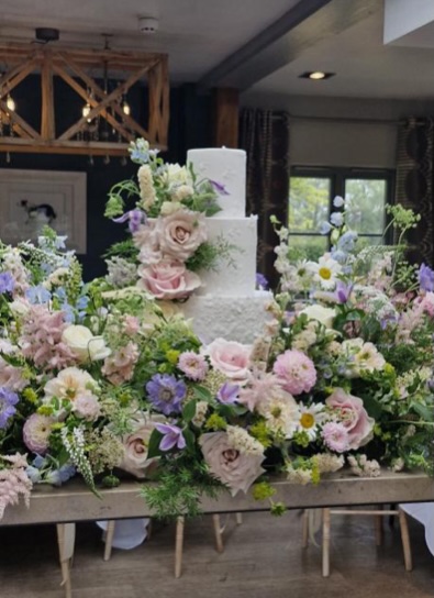 Wedding Cakes North Wales 1a